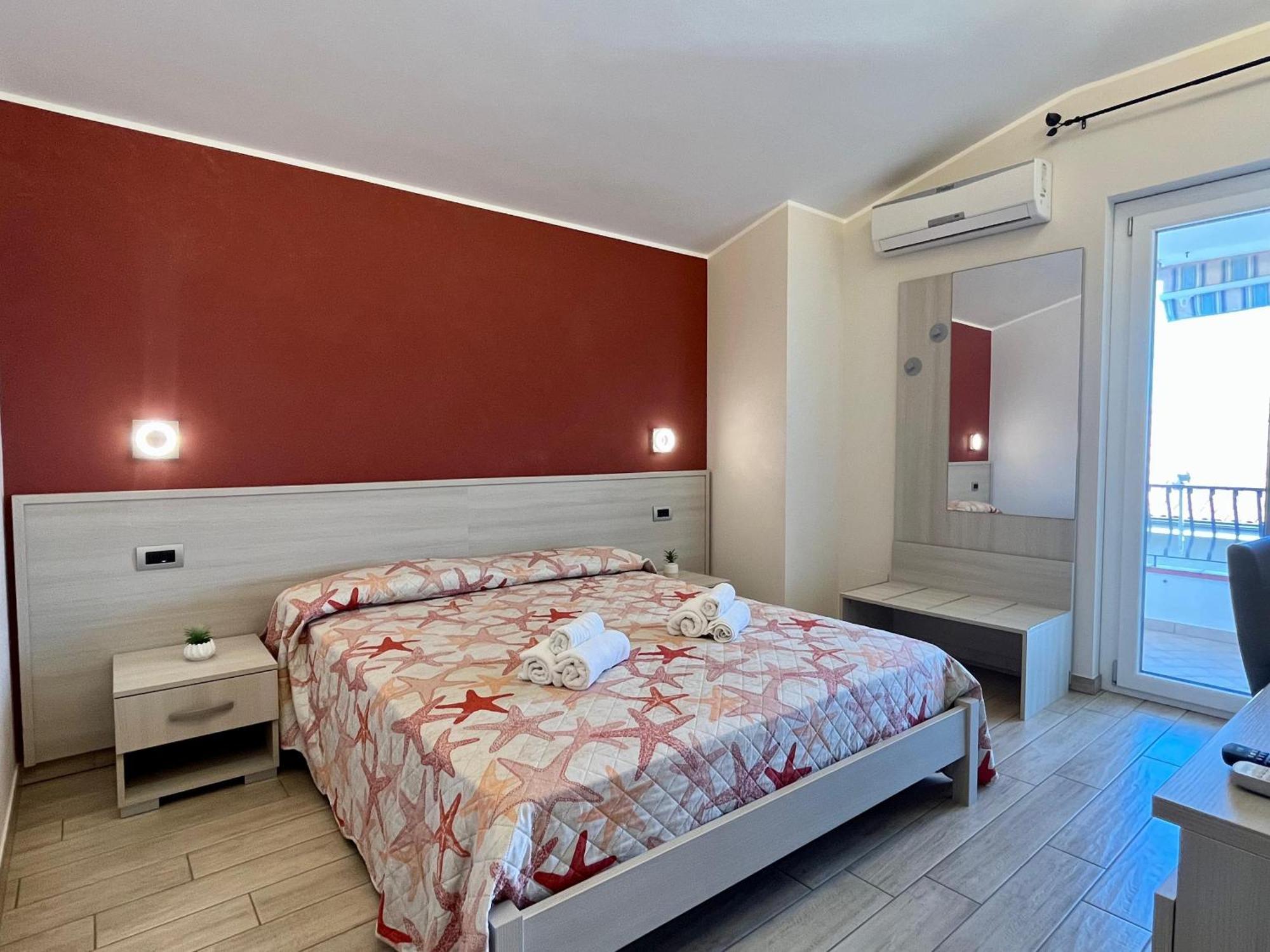B&B Galatea Santa Domenica  Εξωτερικό φωτογραφία
